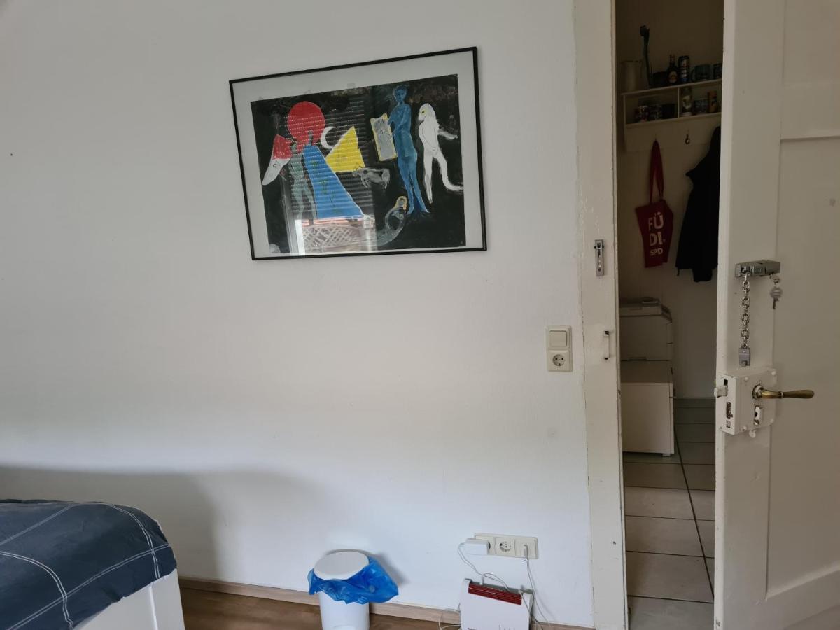 Charmantes Helles Zimmer Zentrumnah Und Naturnah Goppingen Bagian luar foto